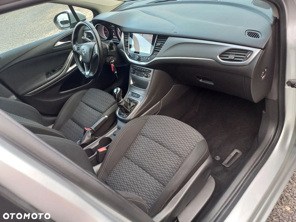 Opel Astra 1.6 CDTI Enjoy - 18