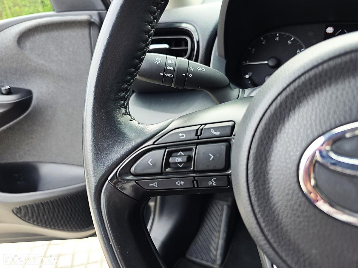 Toyota Yaris 1.0 VVT-i Comfort Plus - 31