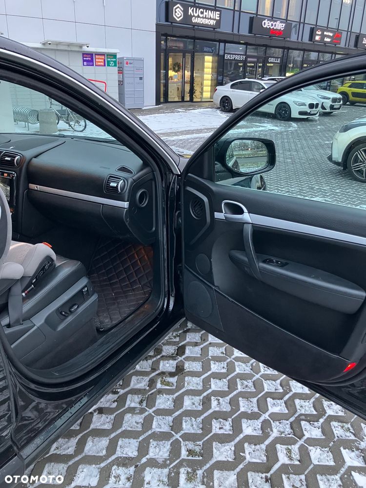 Porsche Cayenne - 17