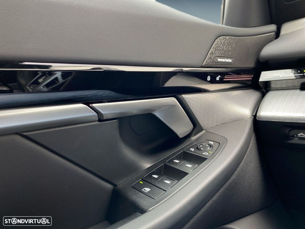 BMW 520 d Pack Desportivo M - 15