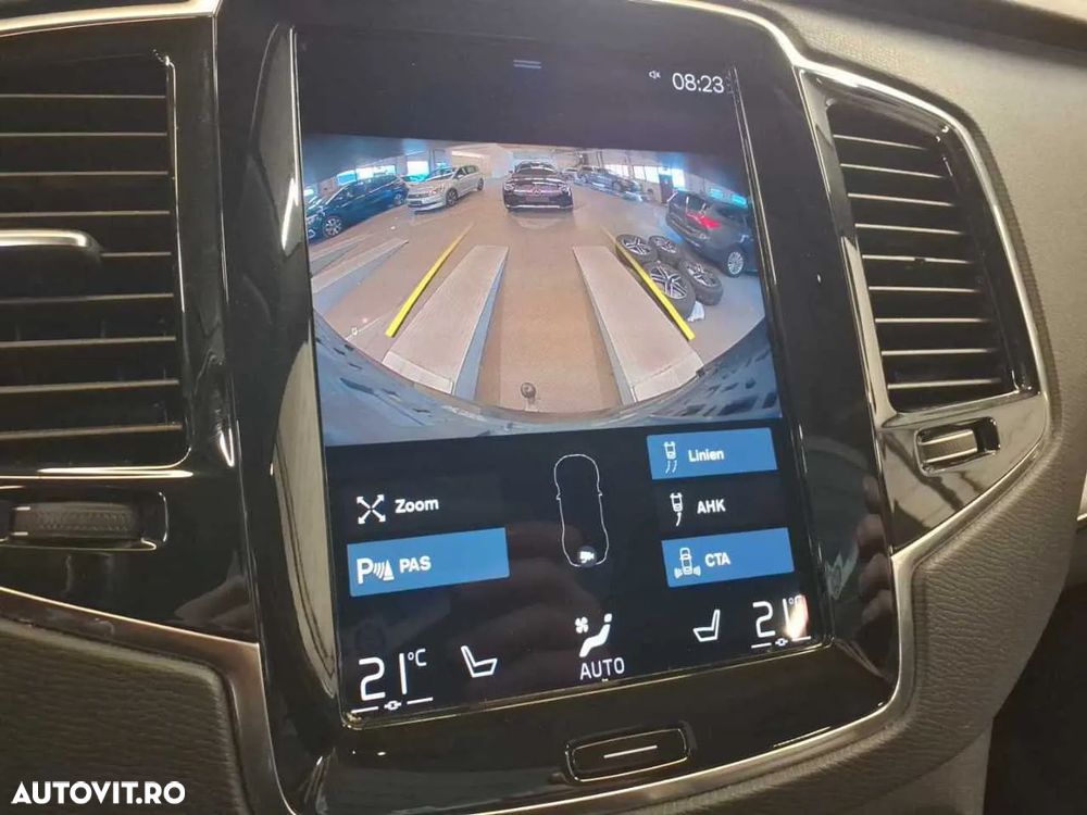 Volvo XC 90 B5 D AWD Geartronic Momentum Pro - 8