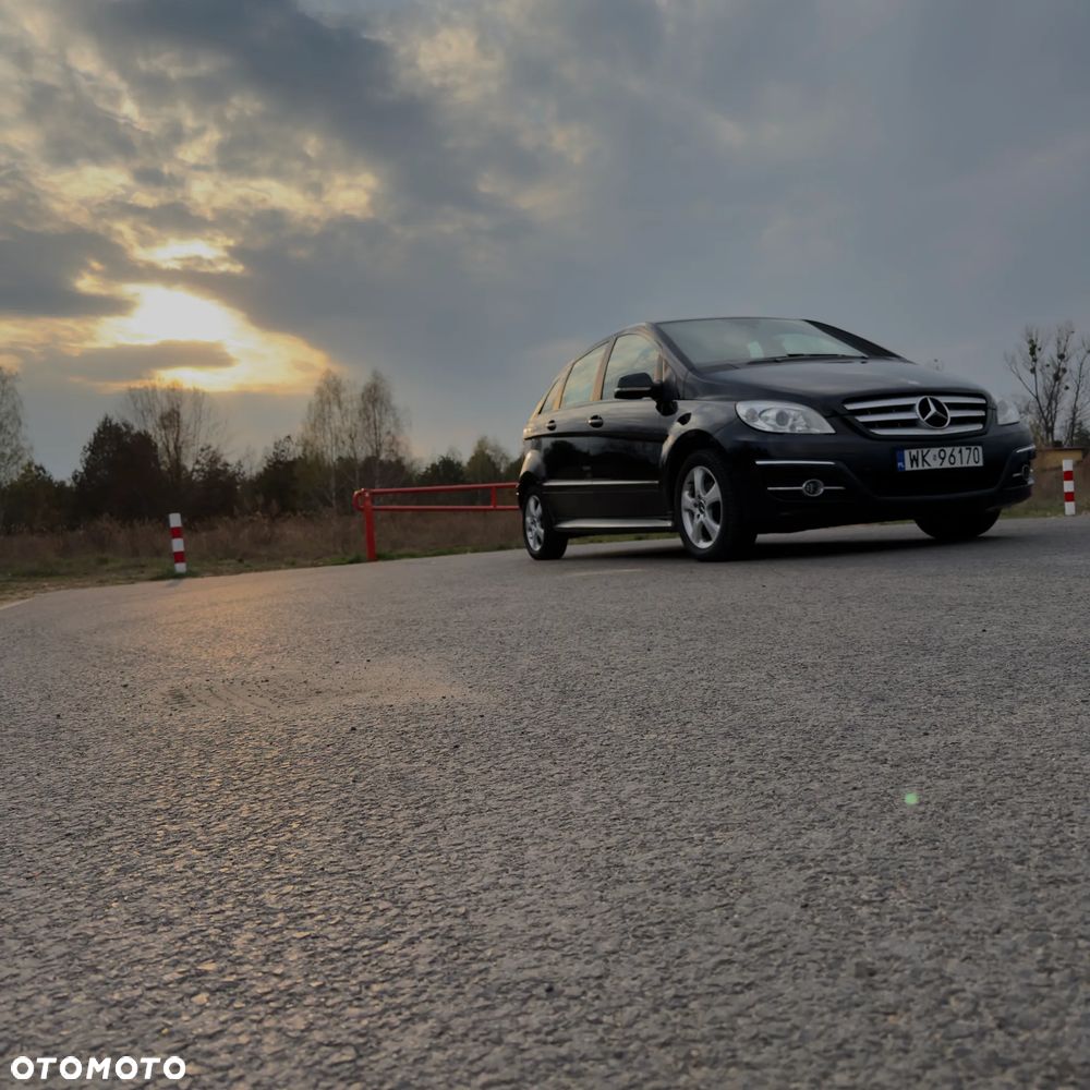Mercedes-Benz Klasa B 180 Autotronic - 8