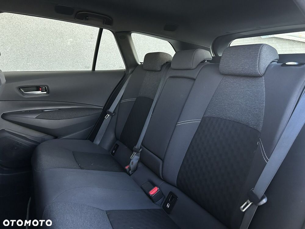 Toyota Corolla 1.8 Hybrid Comfort - 34