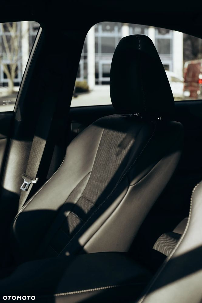 Lexus IS - 29