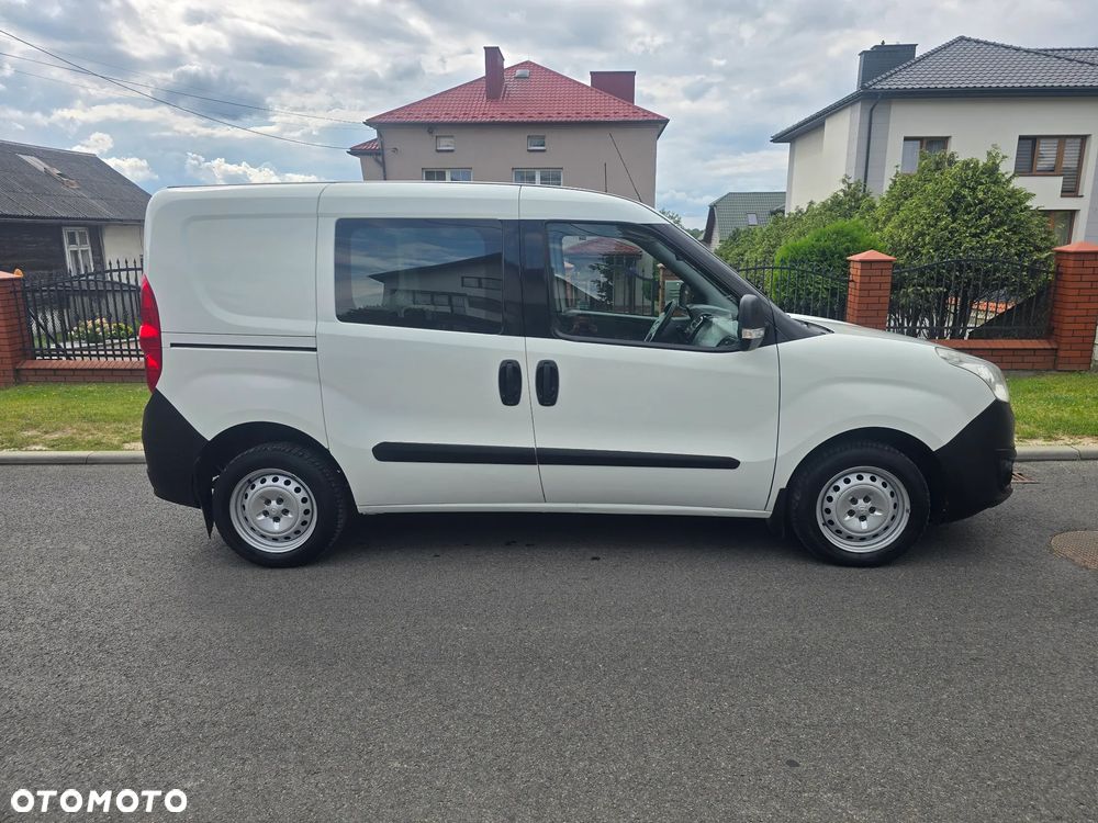 Opel Combo - 8