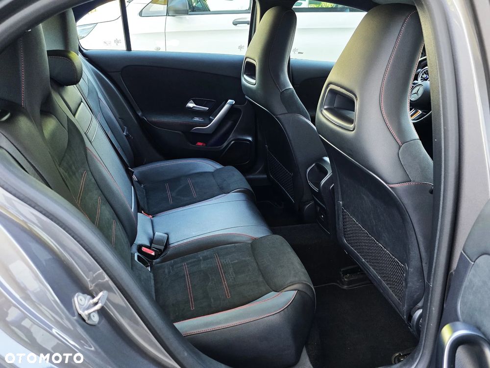 Mercedes-Benz Klasa A 200 AMG Line 7G-DCT - 18