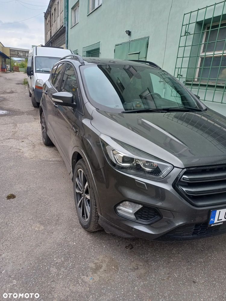 Ford Kuga - 4