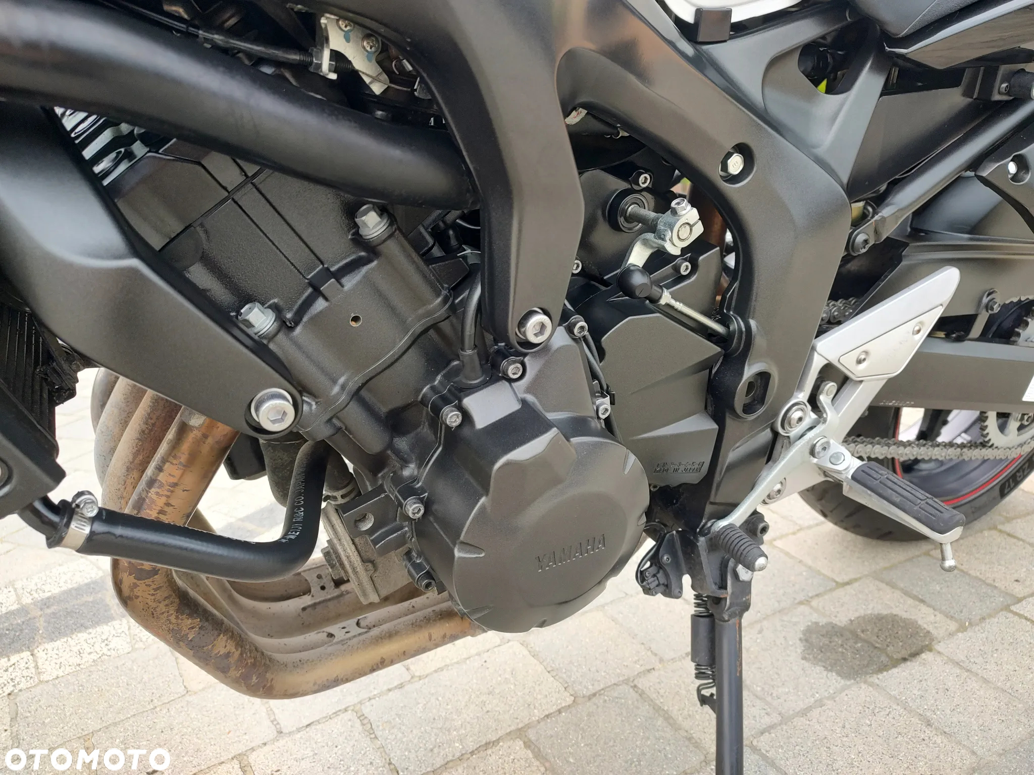 Yamaha FZ6 - 18