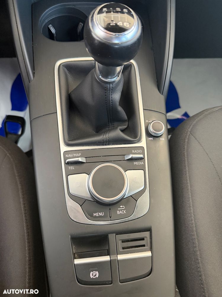 Audi A3 Sportback 1.0 30 TFSI Design - 16