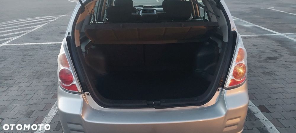 Suzuki Liana - 4
