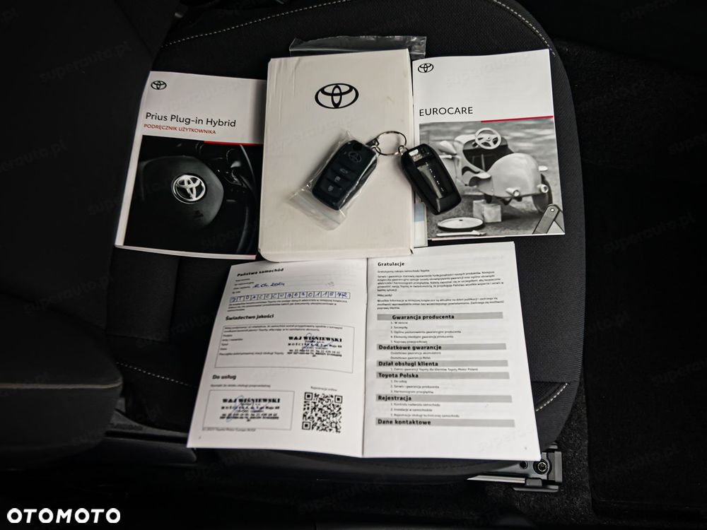 Toyota Prius - 33