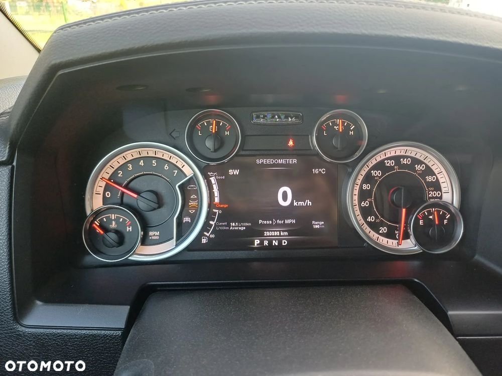 Dodge RAM - 16
