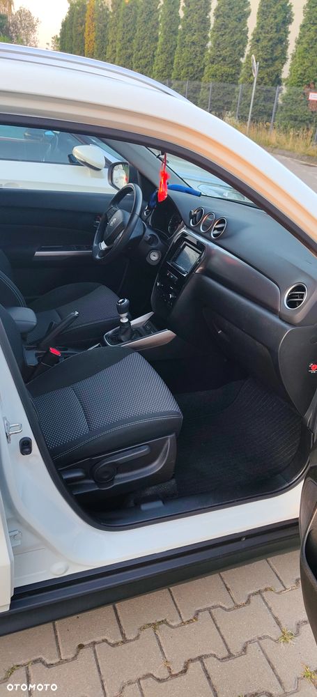 Suzuki Vitara 1.4 Boosterjet SHVS Premium 2WD - 6