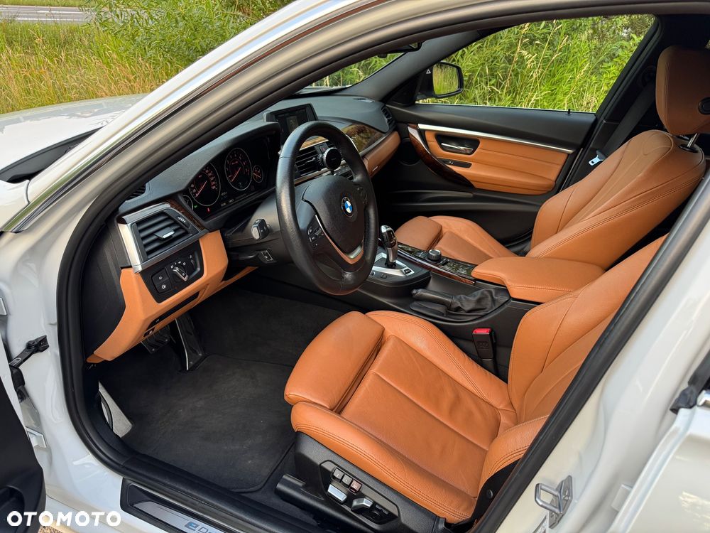 BMW Seria 3 330e iPerformance Luxury Line - 16