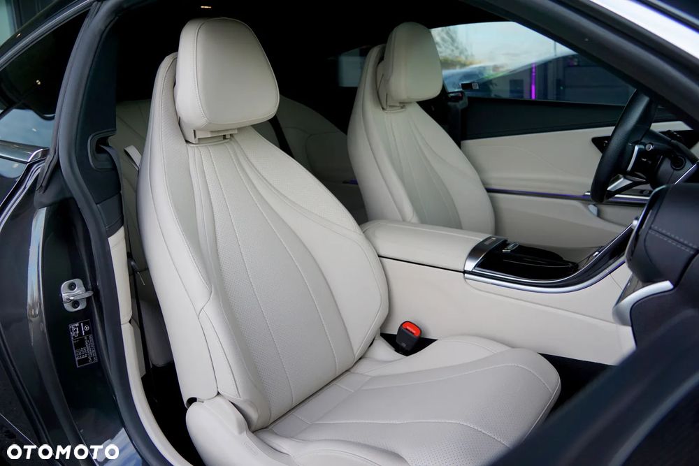 Mercedes-Benz CLE 450 mHEV 4-Matic AMG Line - 23