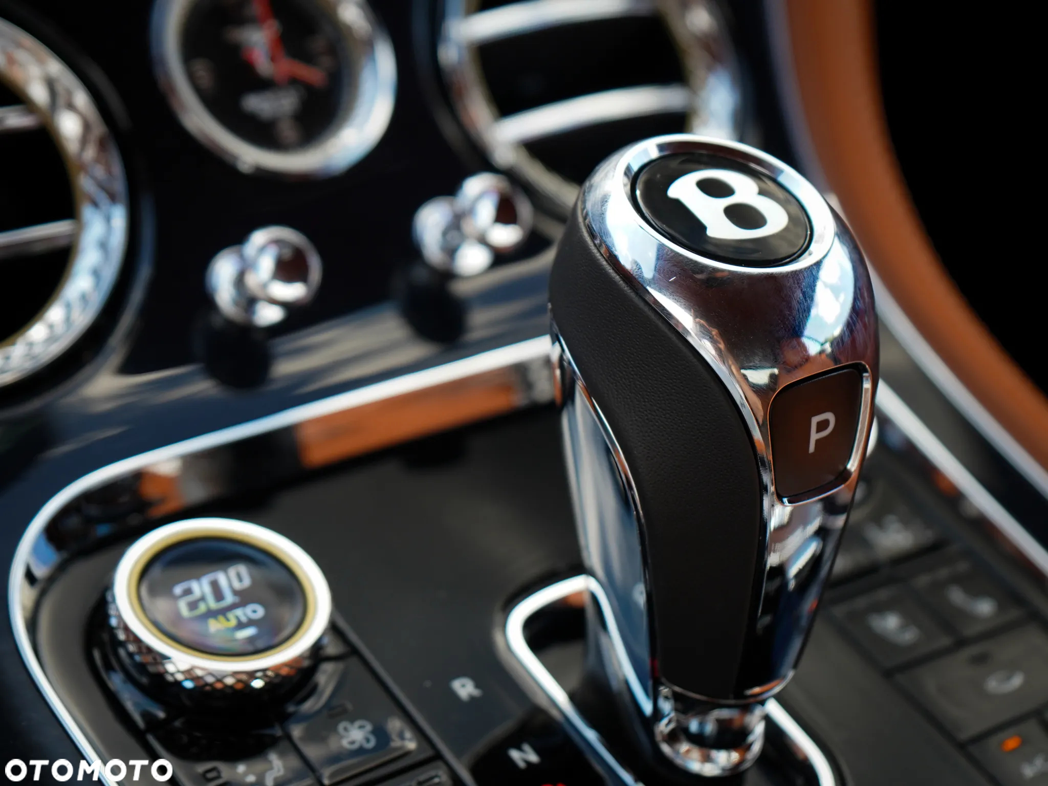 Bentley Continental GT - 29