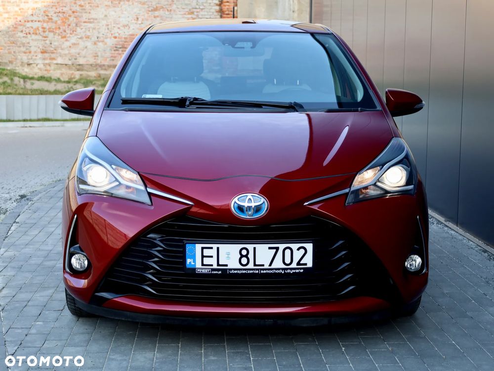 Toyota Yaris Hybrid 100 Premium EU6 - 17