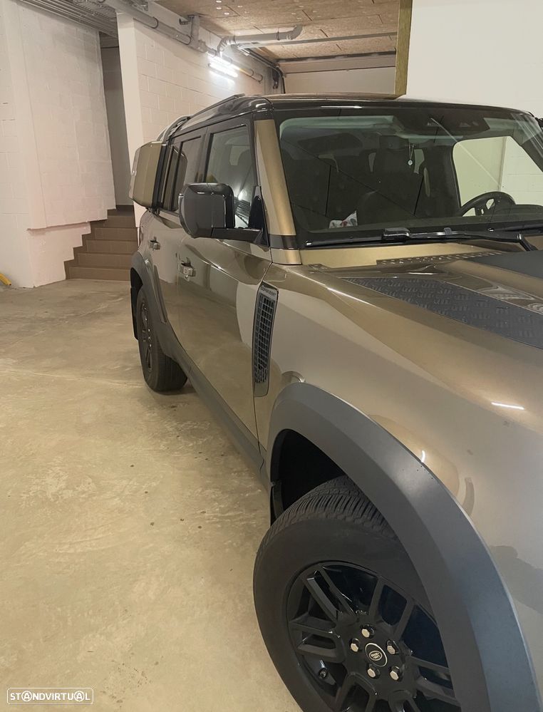 Land Rover Defender 2.0 D 110 AWD HSE - 2