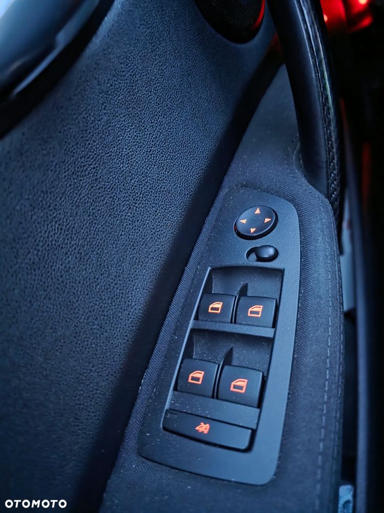 BMW Seria 1 120i - 9