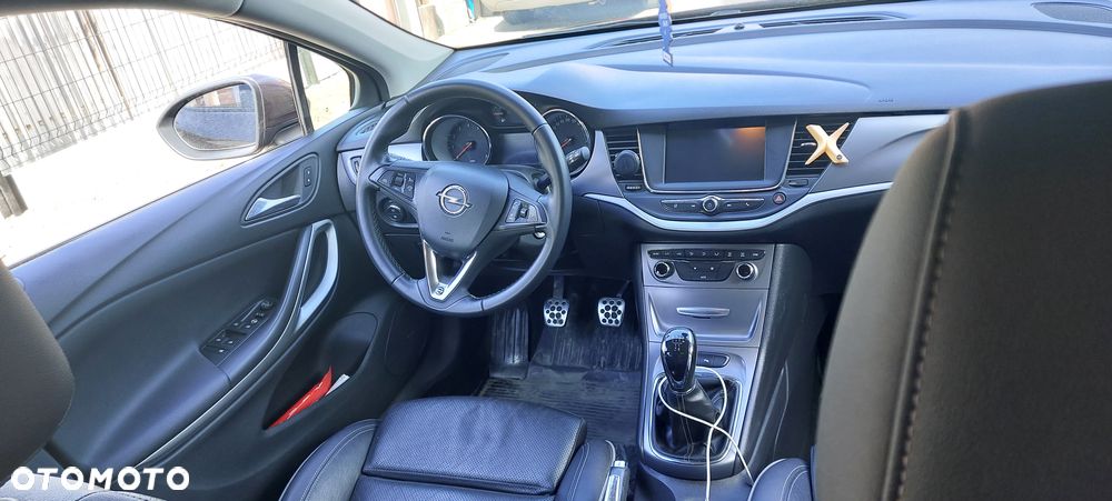 Opel Astra 1.4 Essentia - 13