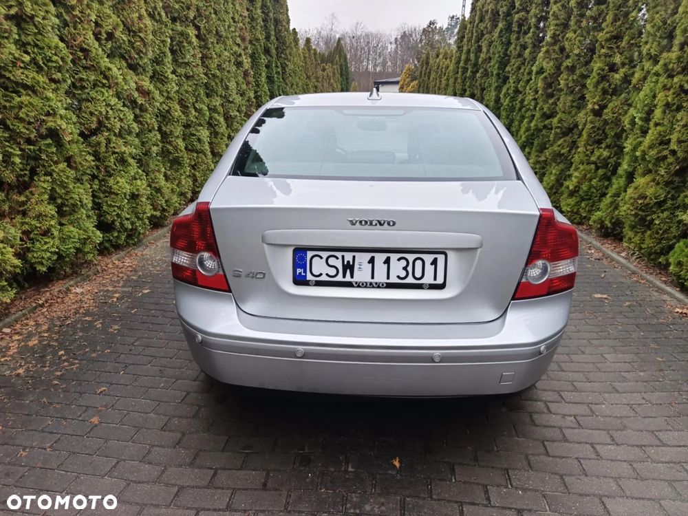 Volvo S40 2.0D Momentum - 5