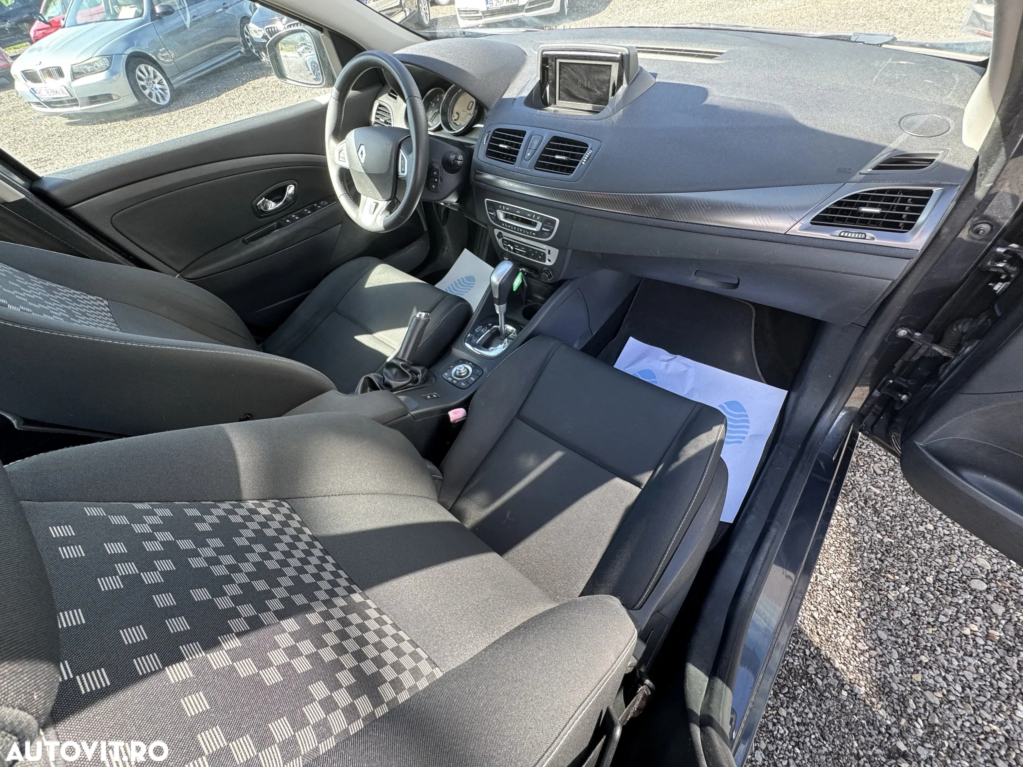 Renault Megane dCi 110 FAP EDC Paris Business - 20