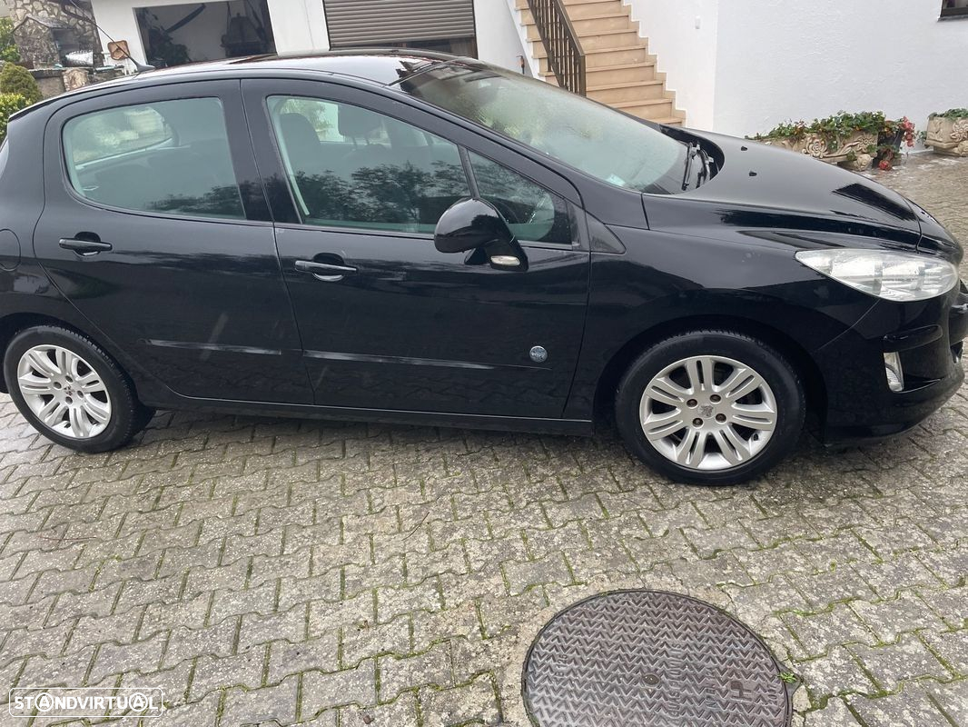 Peugeot 308 1.6 HDi Executive - 8