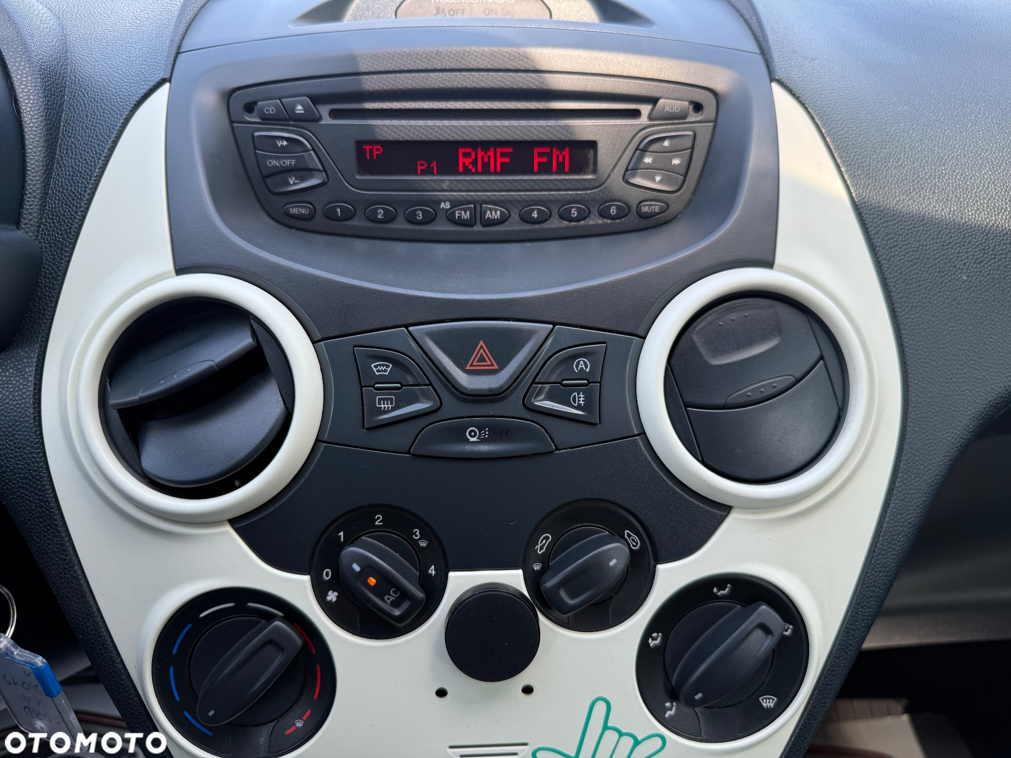 Ford KA - 25