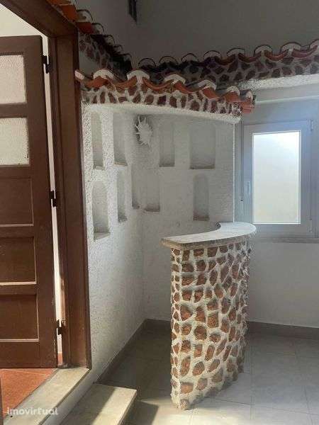 Estúdio Luminoso T0 para Arrendamento - Grande imagem: 2/8