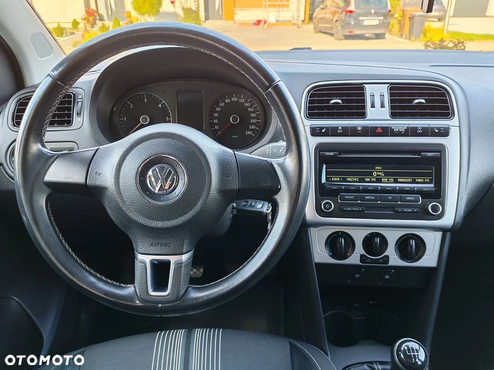 Volkswagen Polo - 9