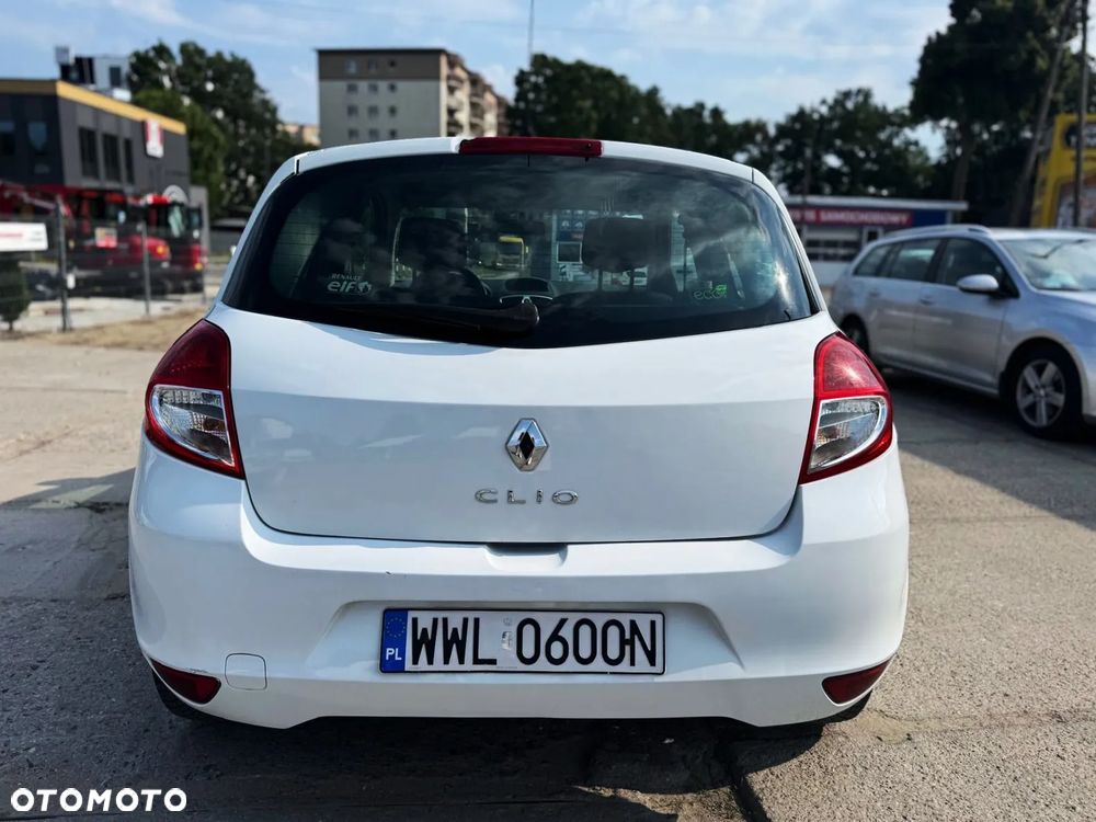 Renault Clio - 6