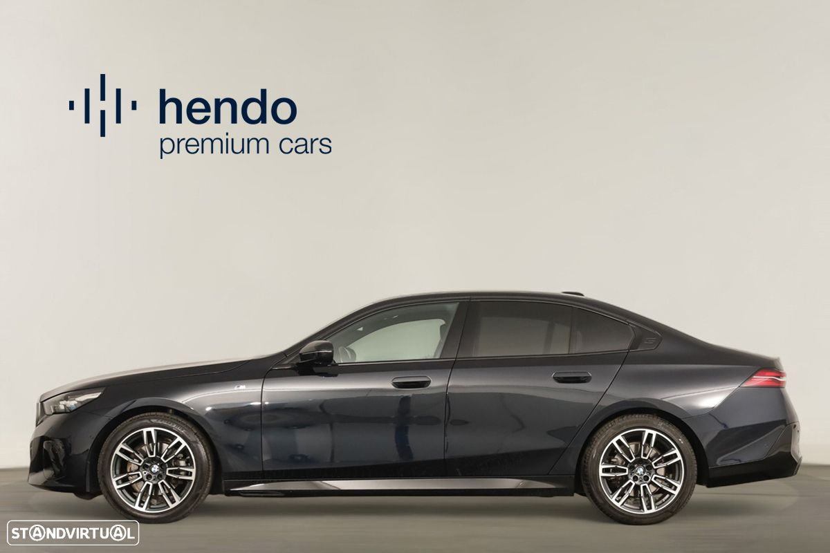 BMW 520 d Pack Desportivo M - 8