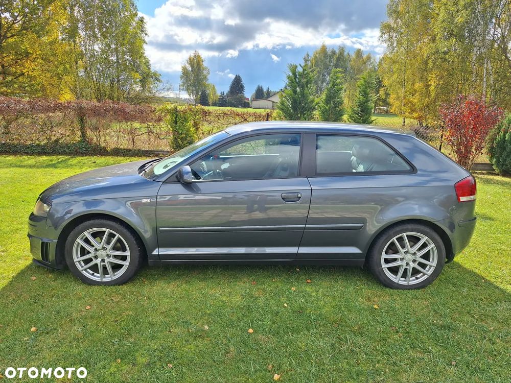 Audi A3 3-drzwiowe 1.9 TDI DPF S line Sportpaket (plus) - 3