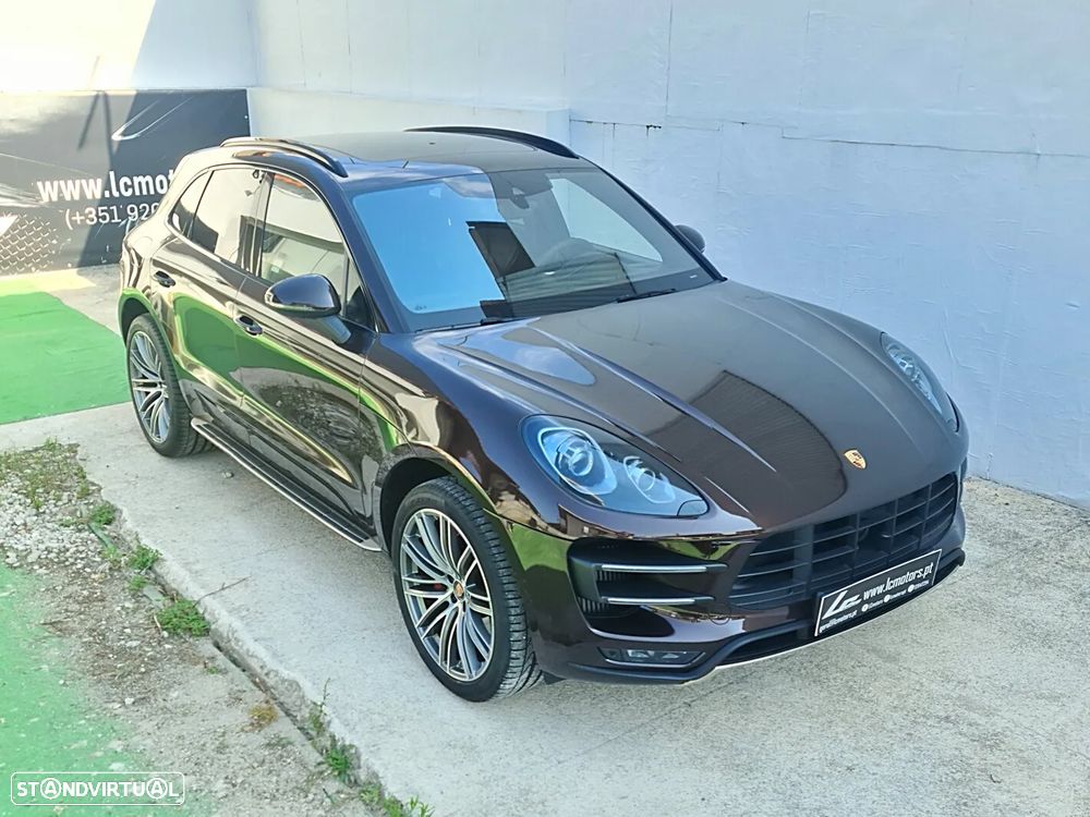 Porsche Macan Turbo - 30