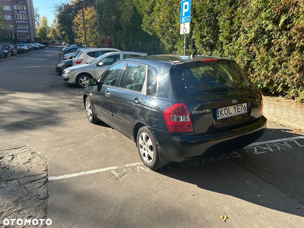 Kia Cerato 1.6 LX - 7