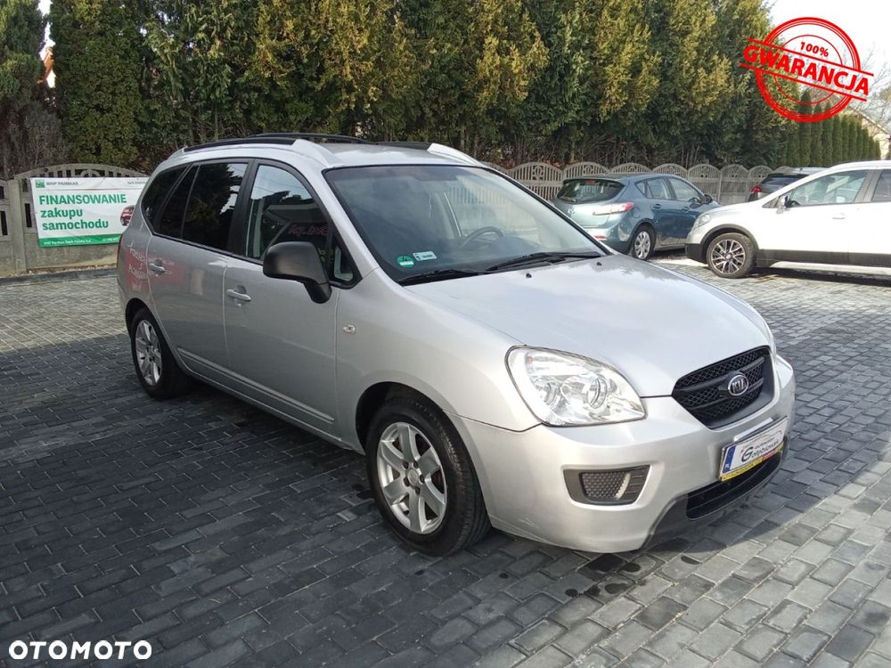 Kia Carens - 7