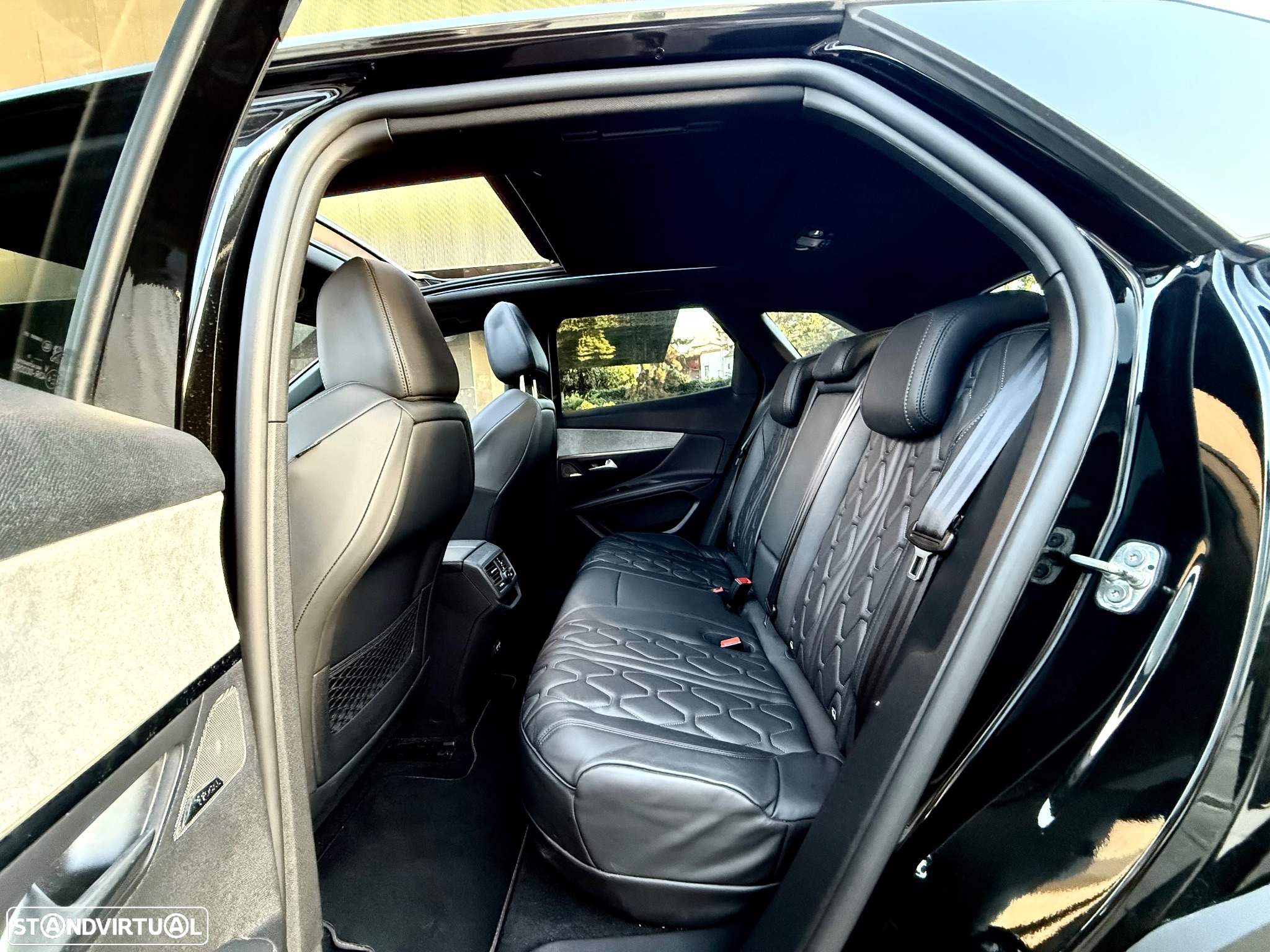 Peugeot 3008 1.6 Hybrid GT Pack e-EAT8 - 2