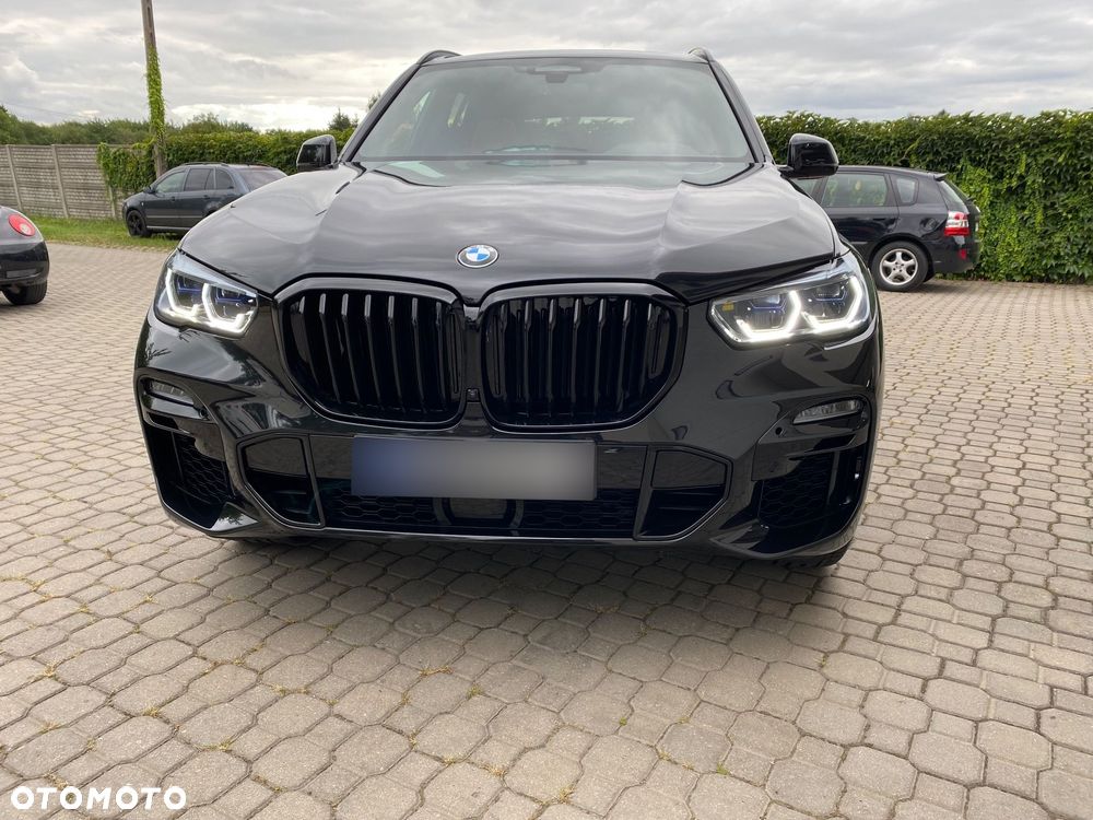 BMW X5 M M50i - 4