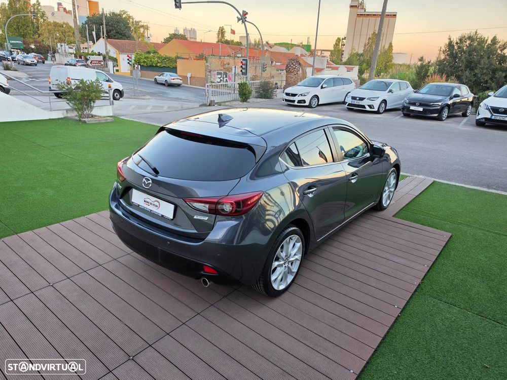 Mazda 3 Hatchback 1.5 Sky-D Excellence Navi - 21