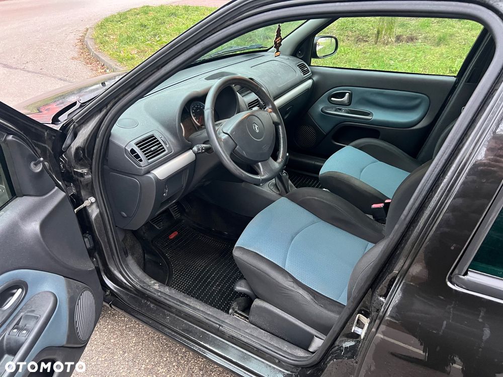 Renault Clio 1.2 16V Campus - 8