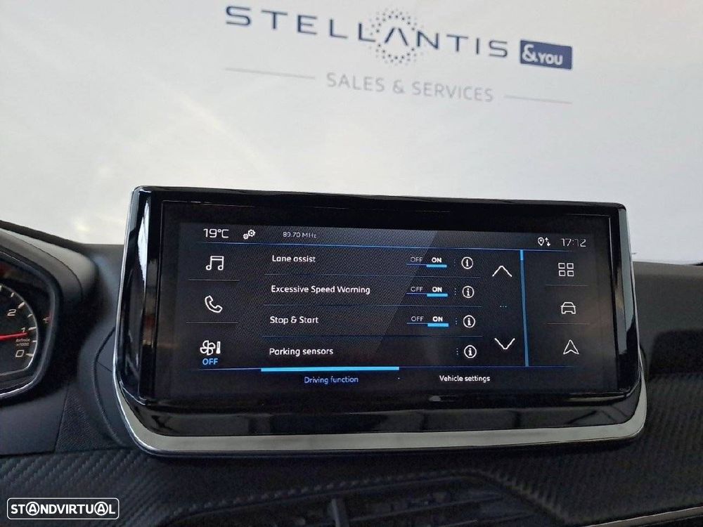 Peugeot 2008 1.2 PureTech Style - 22