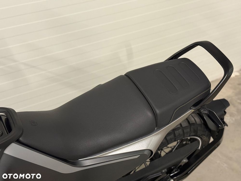 Husqvarna Svartpilen - 28