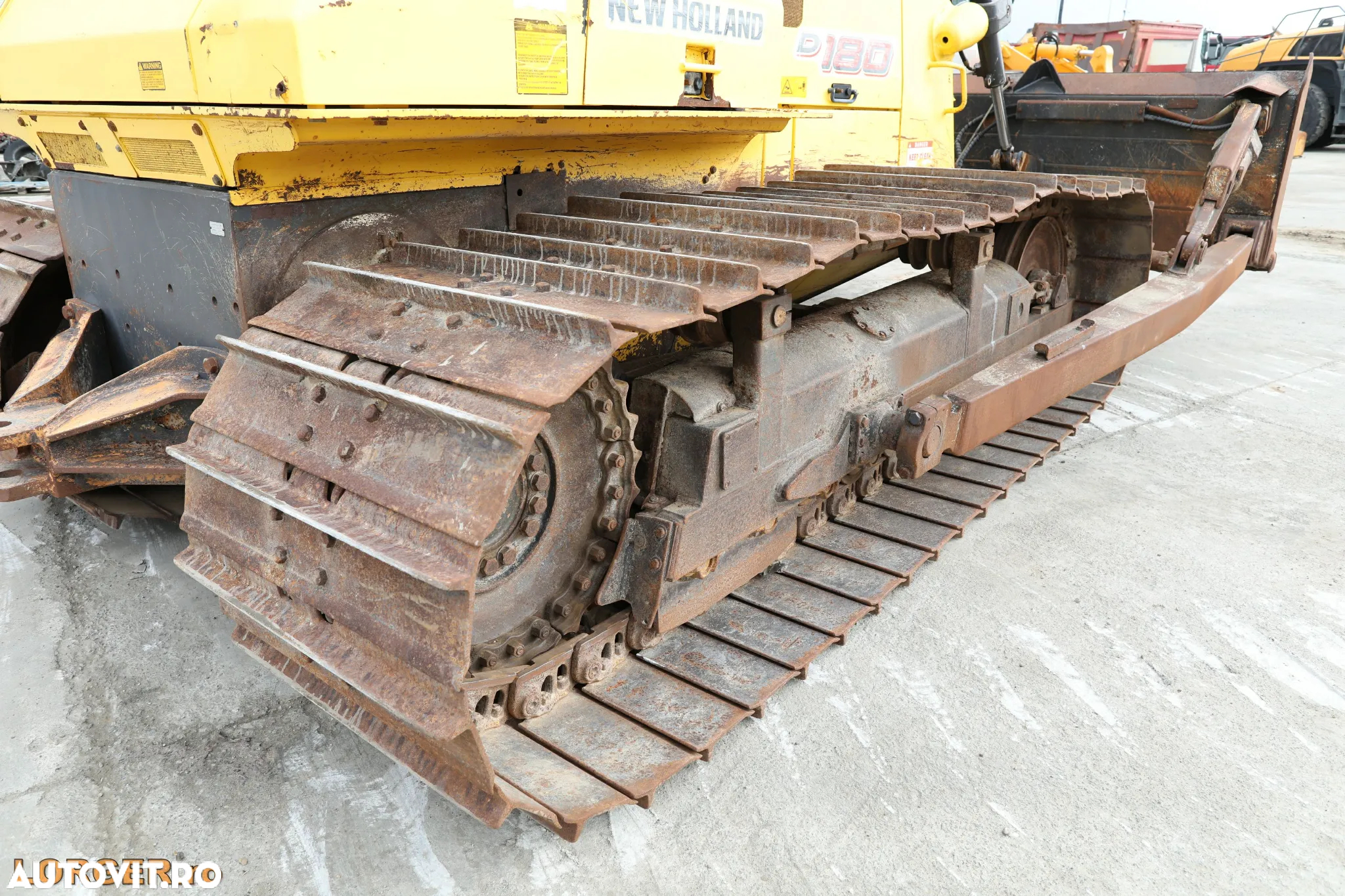 New Holland D 180 - 16