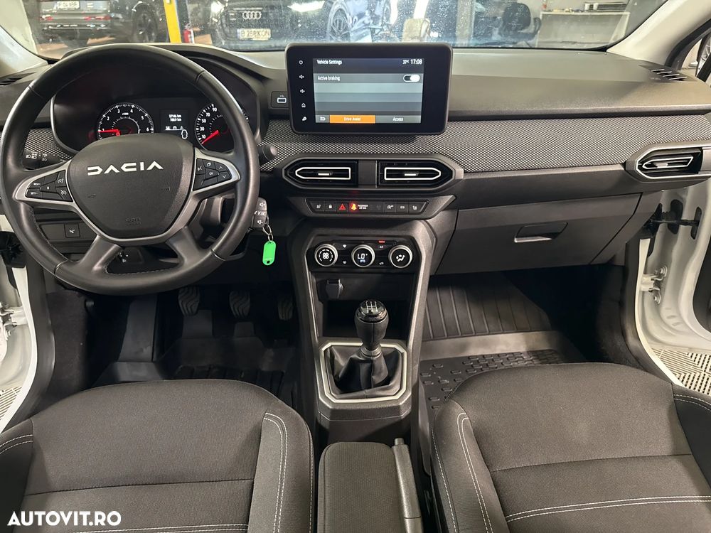 Dacia Sandero - 10