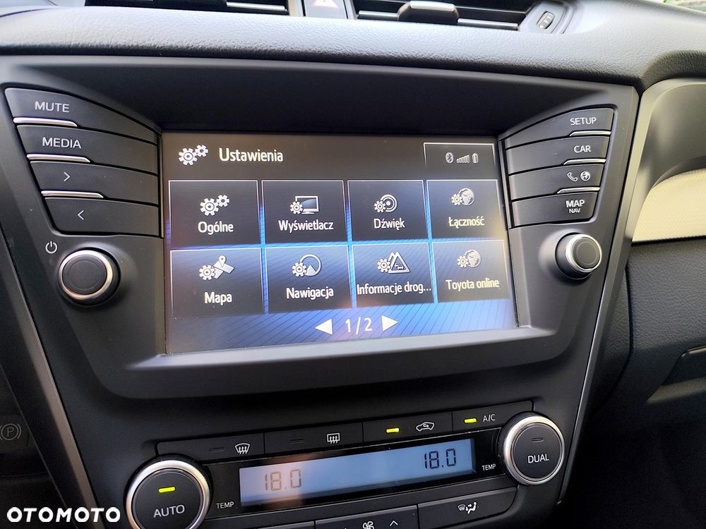 Toyota Avensis - 31