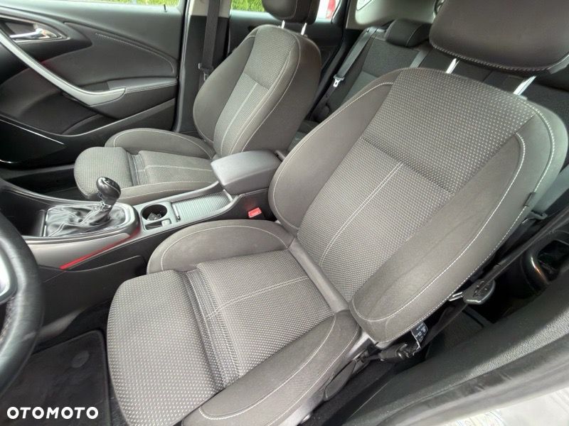 Opel Astra 1.4 Turbo Innovation - 23