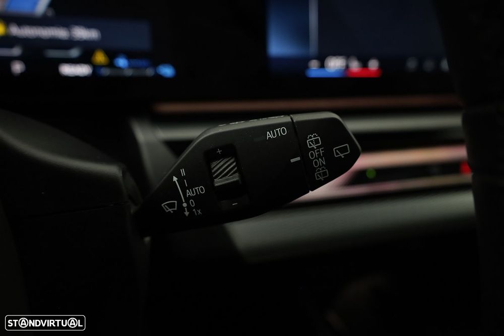 BMW 530 e Pack Desportivo M - 18