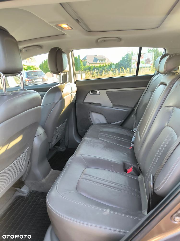 Kia Sportage 1.7 CRDI 2WD Spirit - 12