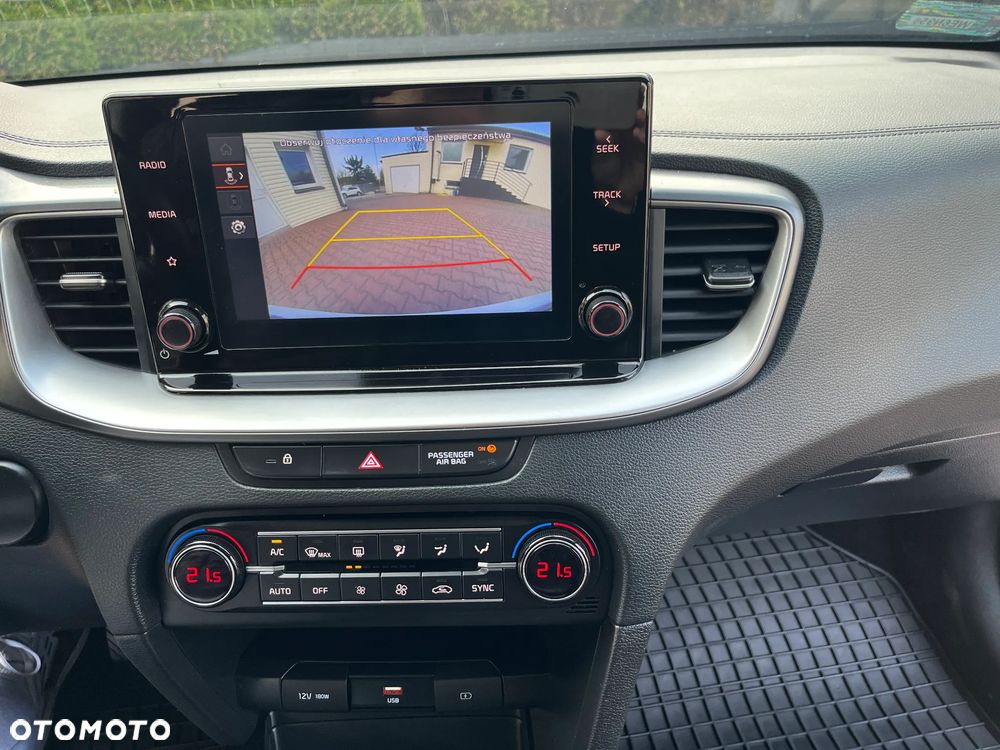 Kia Ceed 1.5 T-GDI M - 12