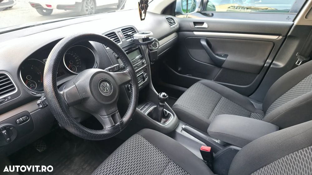 Volkswagen Golf 1.6 TDI DPF Comfortline - 10